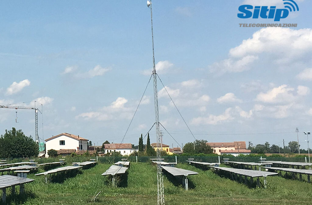 Impianto fotovoltaico collegato a internet in aree rurali a Moglia, Mantova